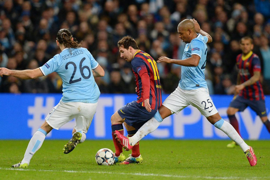 记者：于帕在穆西亚拉等3人续约后改变了自己的续约诉求（记者：穆西亚拉等三人完成续约后，于帕调整了自己的续约要求）