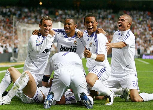 半场战报：瓦伦西亚0-0塞维利亚（半场战况：瓦伦西亚与塞维利亚互交白卷）