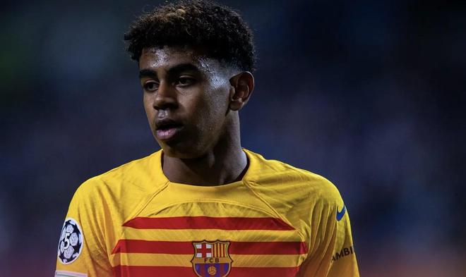 邮报整理C罗豪车收藏：有多辆布加迪，最贵的车价值850万英镑（邮报盘点C罗豪车收藏：多台布加迪在列，最贵座驾高达850万英镑）