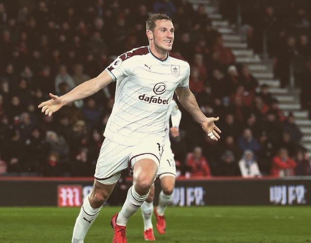 剑指三分，阿森纳晒欧冠赛前海报：萨卡单人出镜（志在三分！阿森纳发布欧冠赛前海报：萨卡独自亮相）