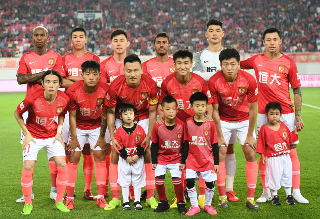 U22国足12月集训并参加U23亚洲杯29人名单：王钰栋、徐彬入选（U22国足12月集训暨U23亚洲杯29人名单公布：王钰栋、徐彬在列）