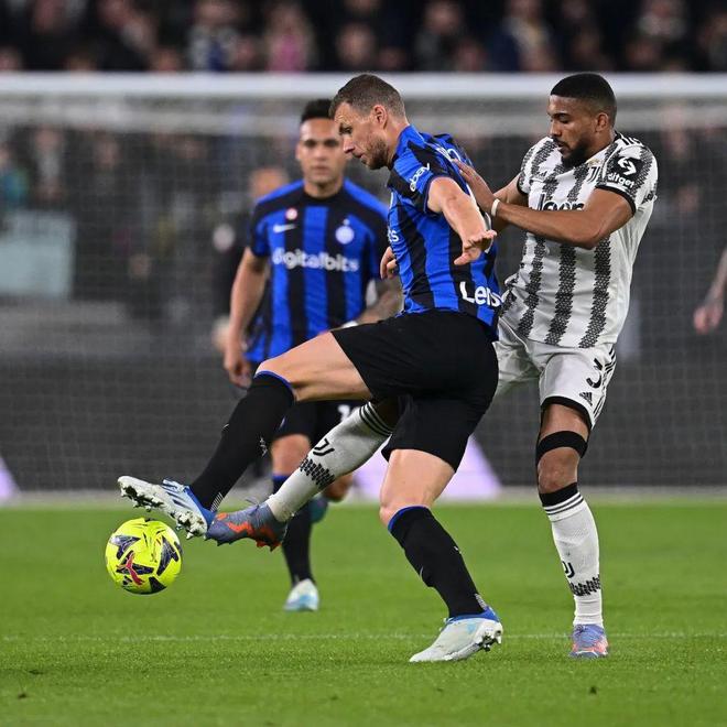 奥尔莫：我们丢球后很快便重整旗鼓，很高兴能帮助球队获胜（奥尔莫：失球后我们很快反弹，能助球队赢球我很开心）